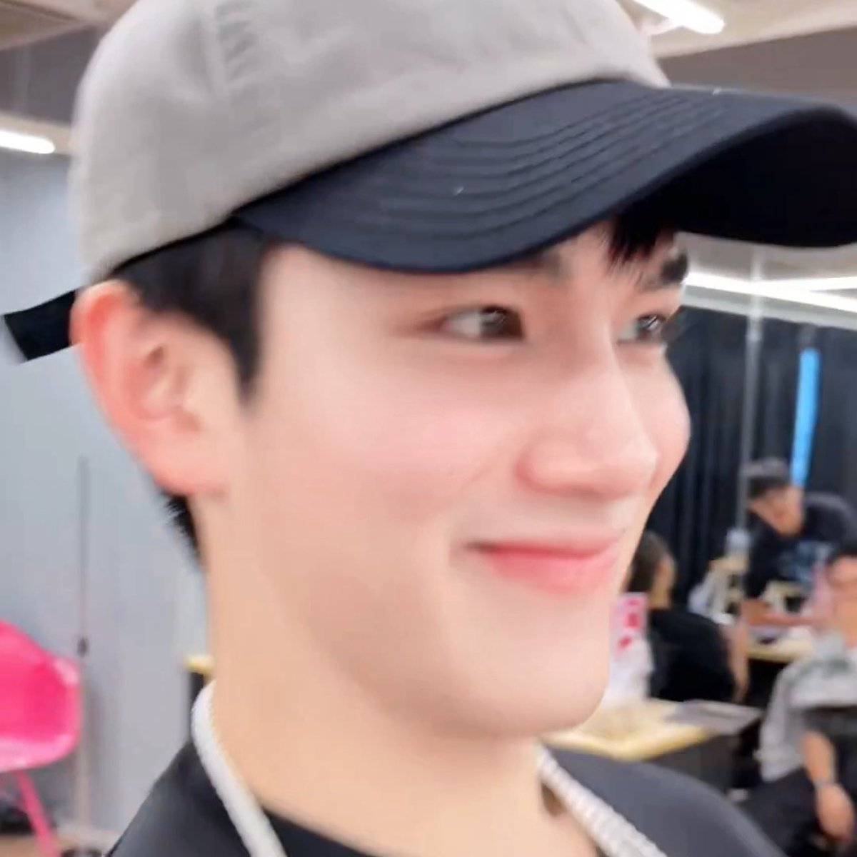 ดอกไม้ไฟ ─ .ᢉ𐭩⋆🌻 tweet media