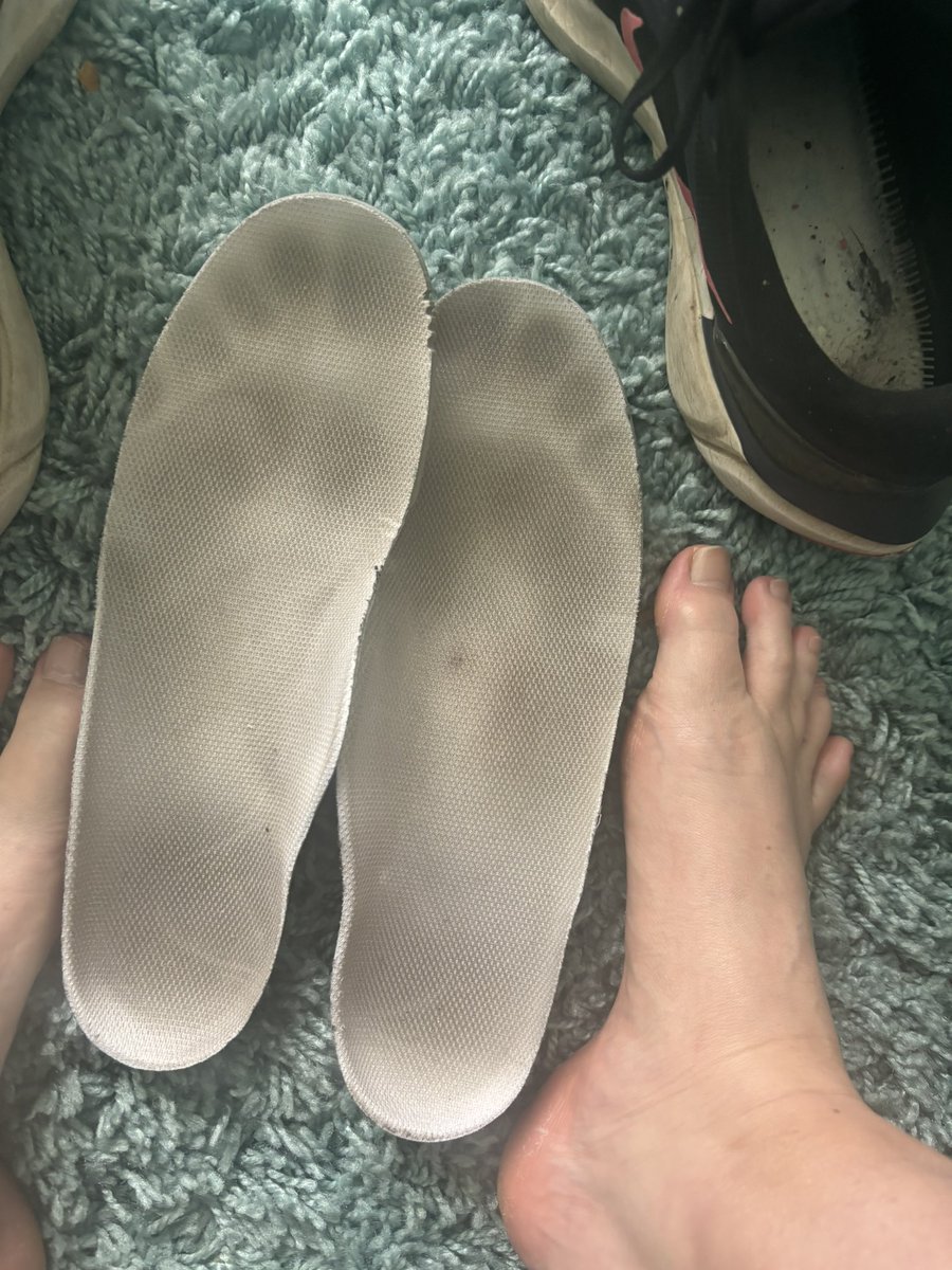 MistressSoles tweet media