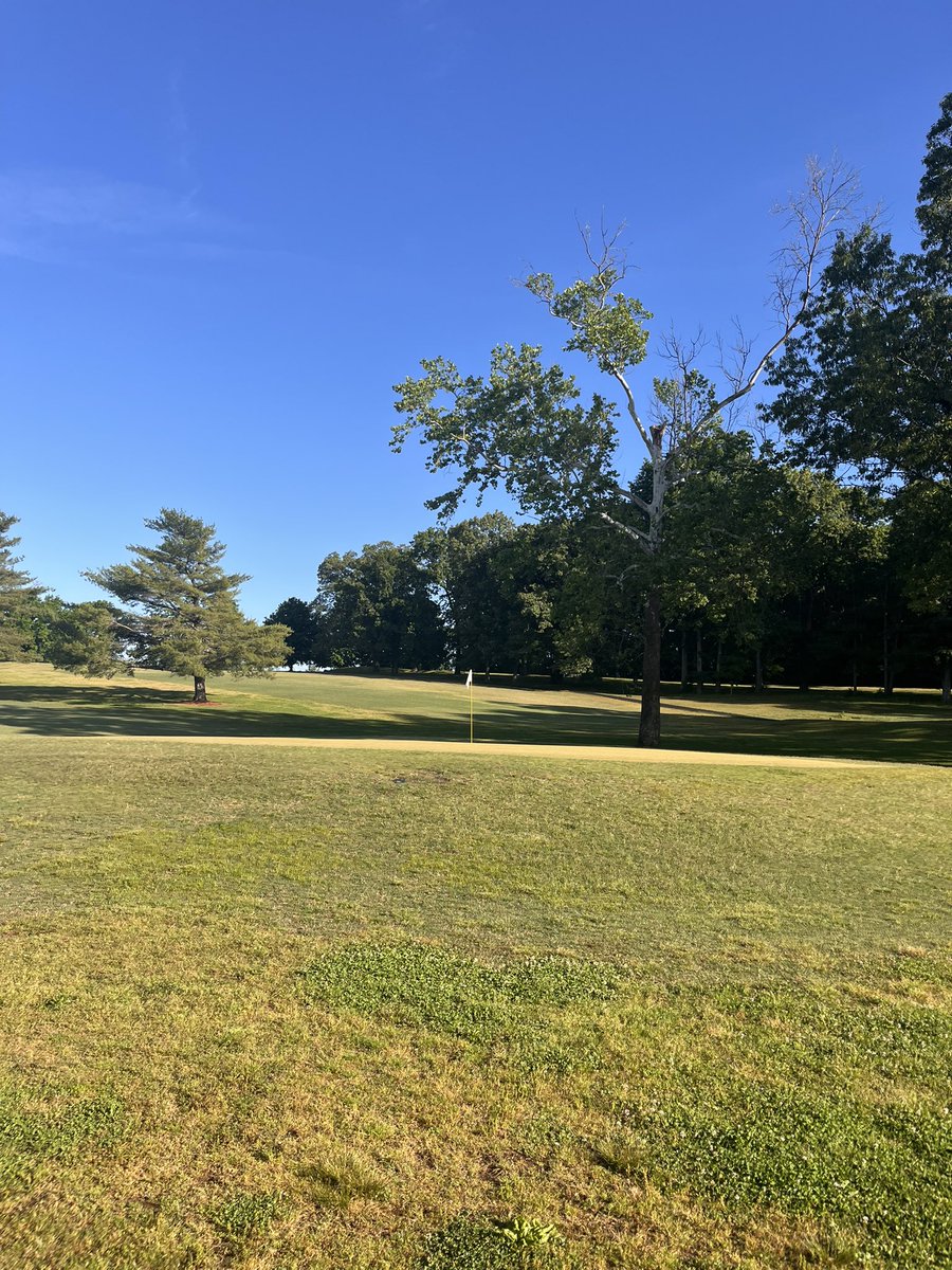 GolfBGKY's tweet photo. Hobson Golf Course and Driving Range…another beautiful Monday morning!!  See you soon on the tee box. https://t.co/hAyUpe4nyx