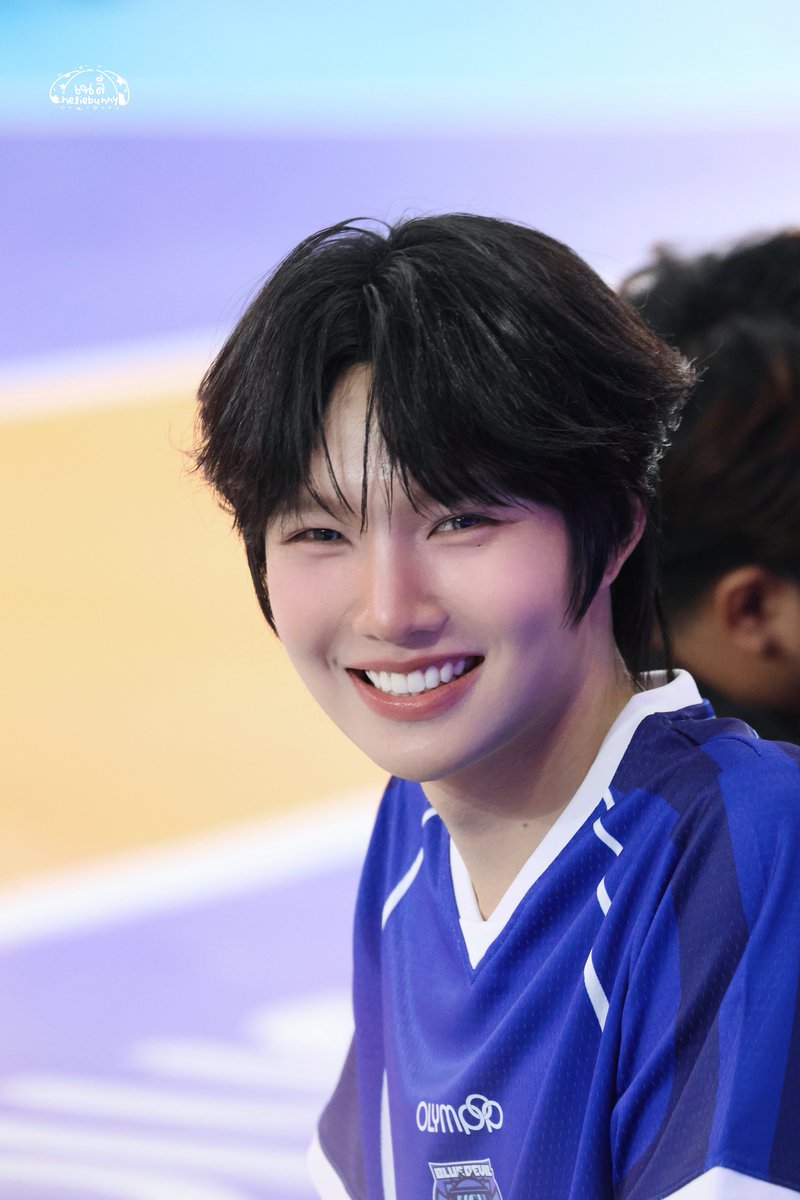 เนลี่🦖◞♡ tweet media