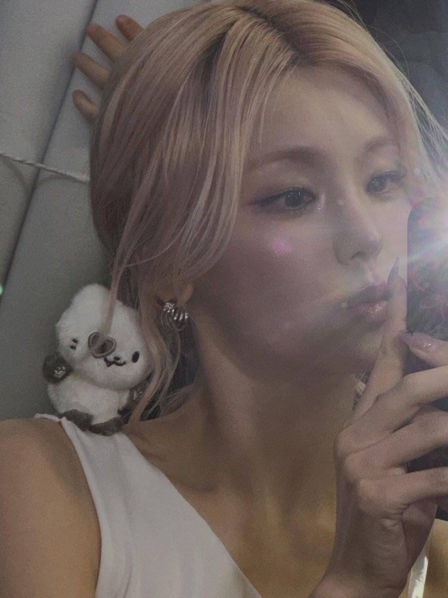 저장소 tweet media