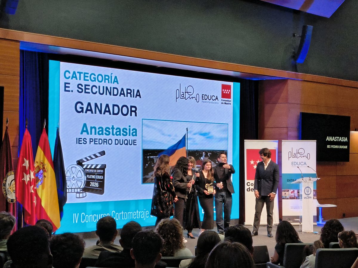 OrientacionUC3M's tweet photo. El evento, conducido por el periodista Javier Callejo, ha contado con:

-Daniel García-Pozuelo, Vicerrector Adj. de Promoción de la @uc3m .

-Beatriz Rodríguez Merchán, Dir. Gral. de Bilingüismo de la @ComunidadMadrid . 

-Javier Sobrino, Subdir. Gral. de Programas de Innovación. https://t.co/HxfwuVSFD9