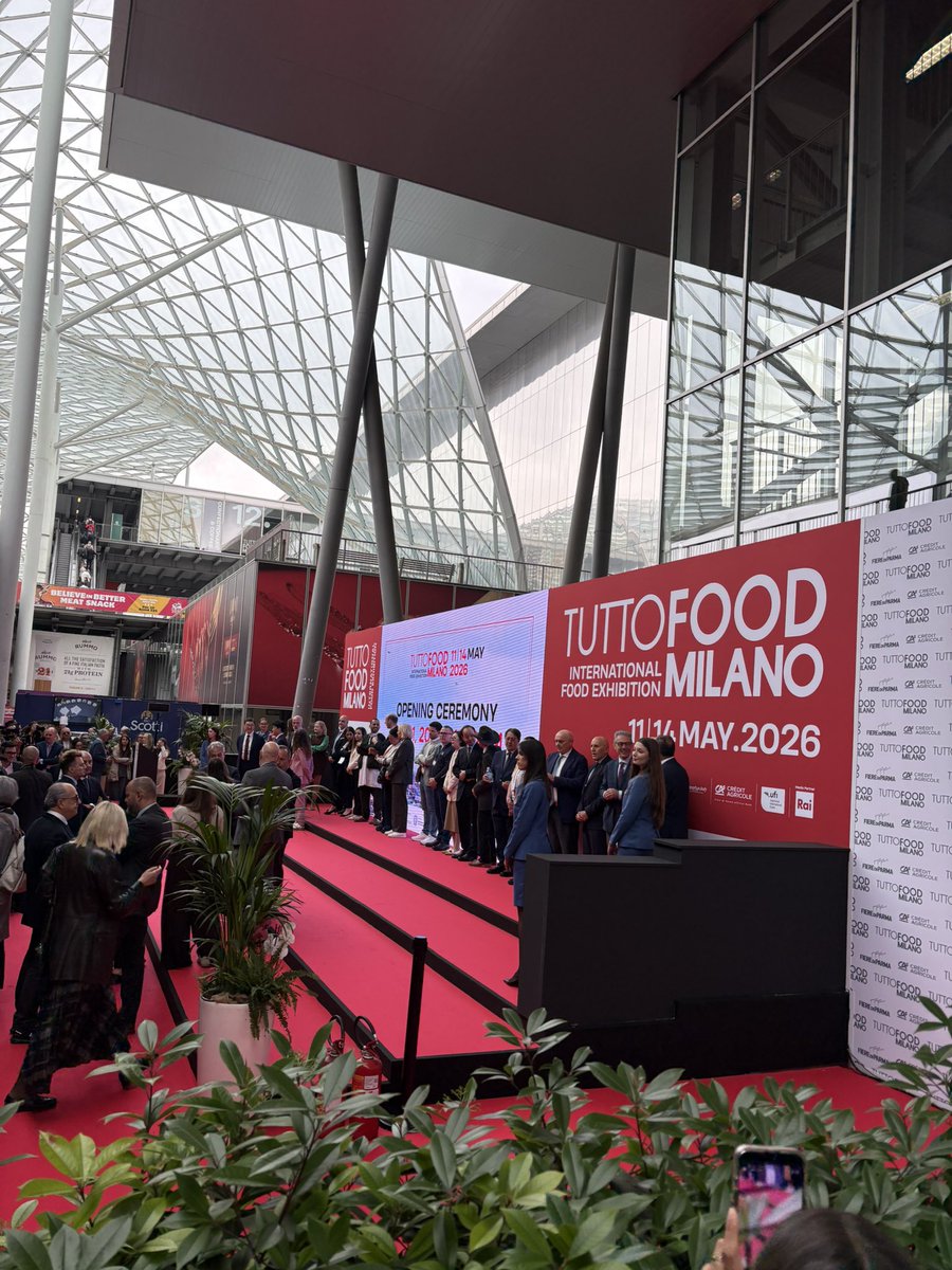 joseph_kyp's tweet photo. Day 1 at #TUTTOFOODMilano2026 🇨🇾🇮🇹
Cyprus present in Milan with the @tradeGovCY , Alambra Dairy Products &amp; KEAN Drinks.
Great discussions with Honorary Consuls of Cyprus Federica Villa &amp; Giovanni Bella to promote quality Cypriot produce. 

#tuttofood#cyprus#halloumi #Commandaria https://t.co/jlHjjuEegR