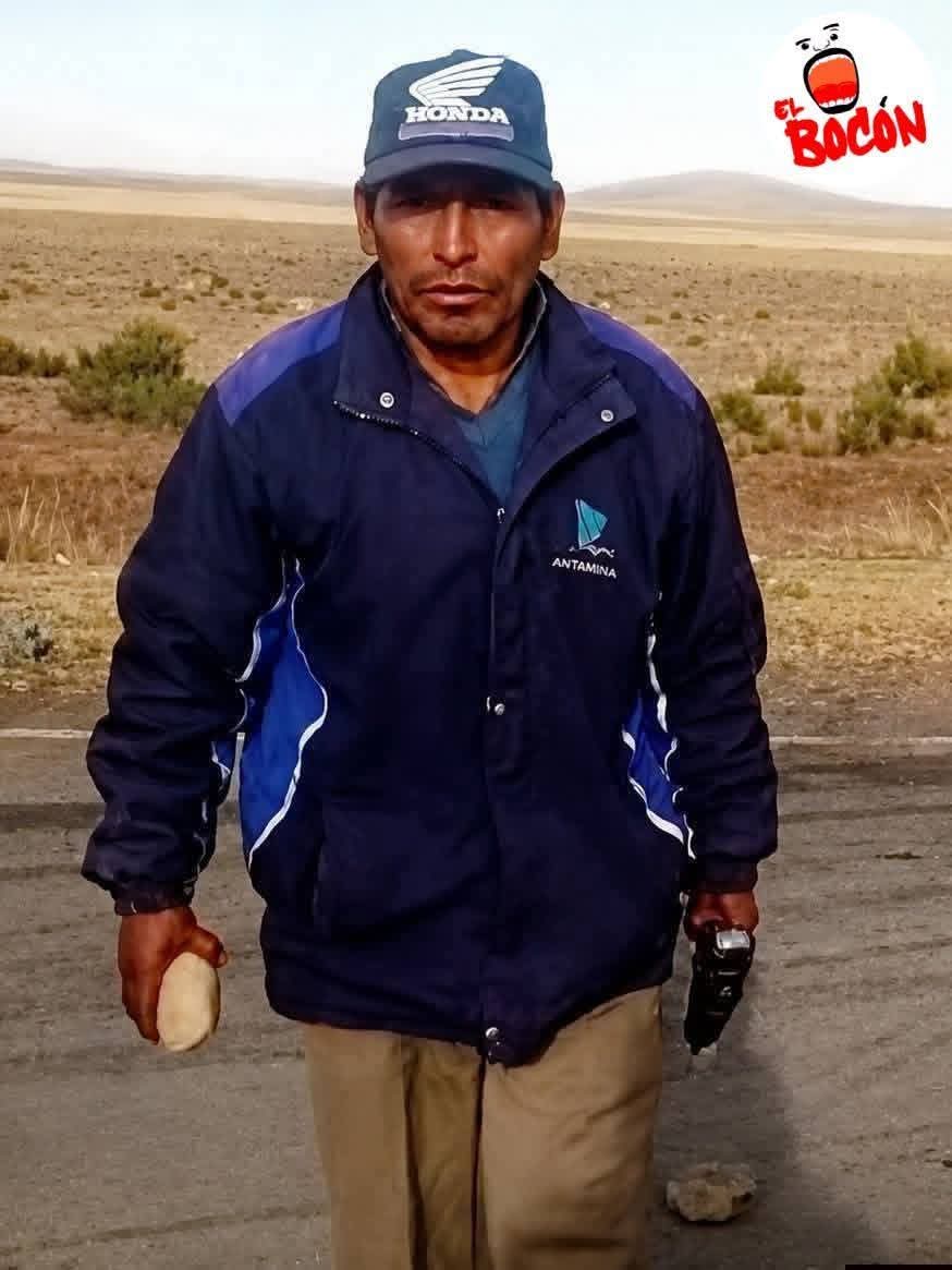babayag38371675's tweet photo. El terrorista destructor de la carretera LPZ - ORURO. @Pol_Boliviana @FGE_Bolivia @rodrigo_pazp @Ofiprebo https://t.co/gqlDxpU2TY