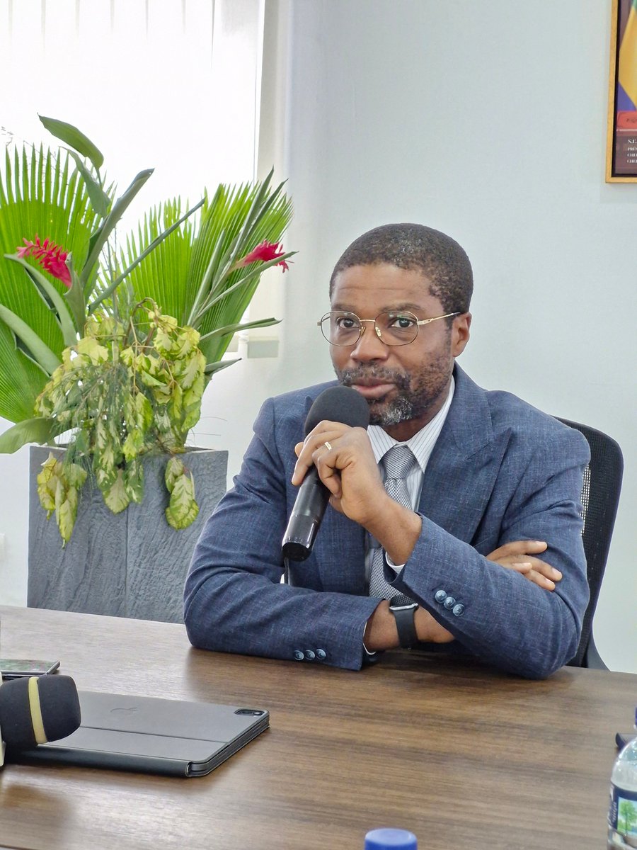CGP_Gabon's tweet photo. Le Commissariat Général au Plan lance ce jour la mission de collecte complémentaire des données sur les projets de développement.

Objectif : améliorer le suivi des projets de l’État.

#Gabon #CGP #Développement https://t.co/CdpZM1fY1b