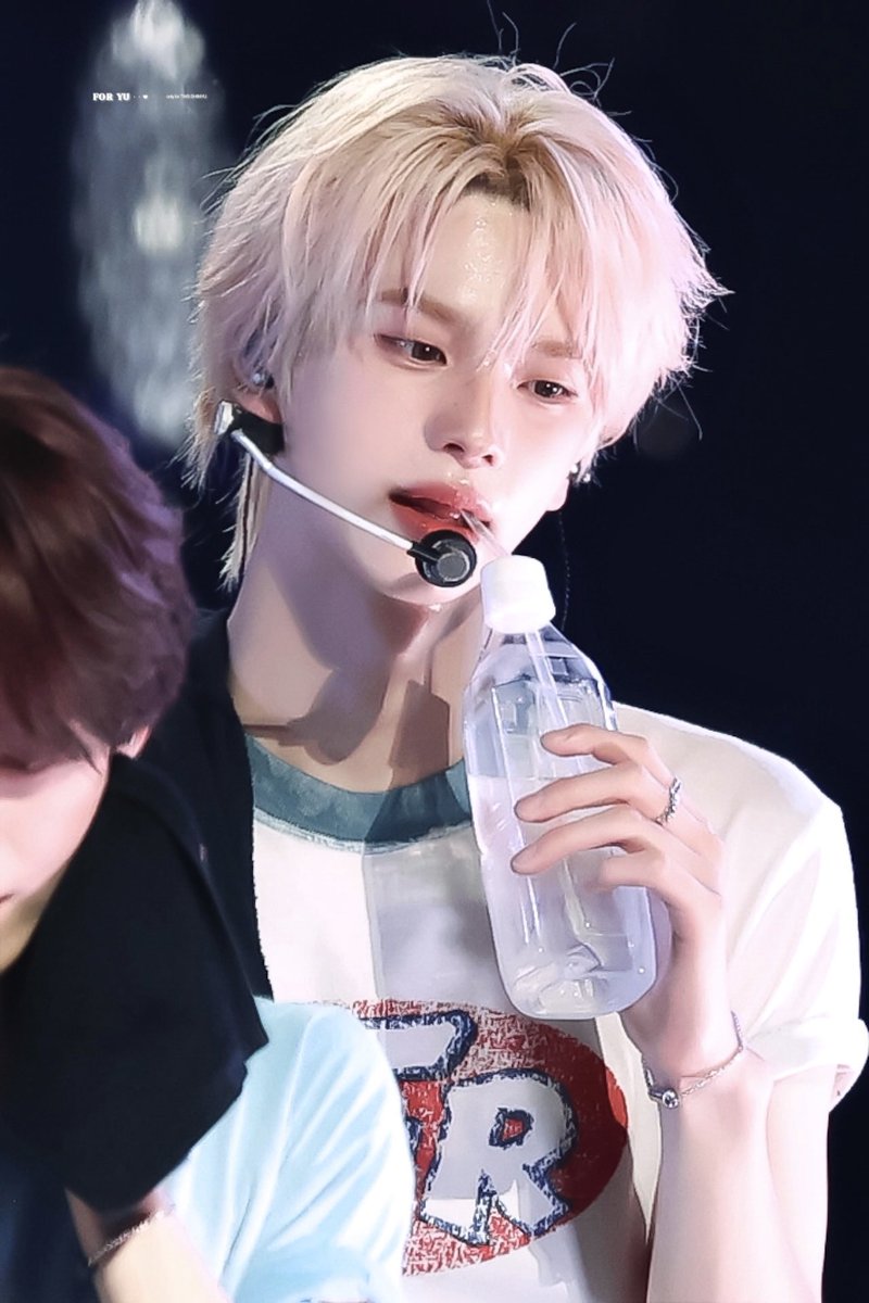 뽀유..♡ഒ tweet media