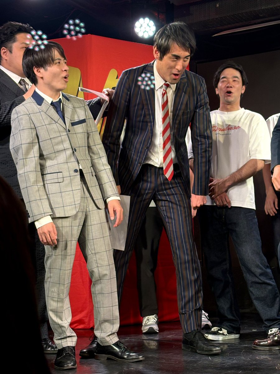 ヤかん tweet media