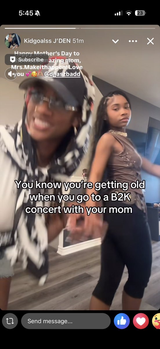 PrettyBiStud tweet media