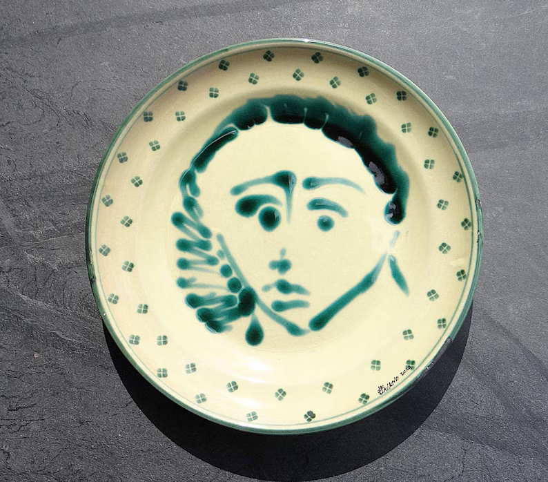 elementsdeco's tweet photo. Handmade Ceramic Dish by Nicola Fasano – Grottaglie Puglia Pottery, Celadon Green with Sunny Yellow Accents, 11-Inch Italian Plate https://t.co/uHQxaUHUl5 #plates #dishes #quirkyPlate #funPlate #wiseshopper https://t.co/YKB5wdZ2K7