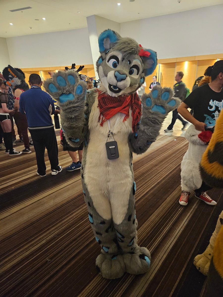 Dmanfur tweet media
