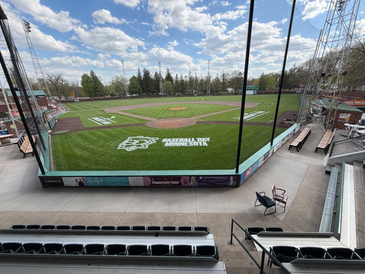 Turf Tank tweet media