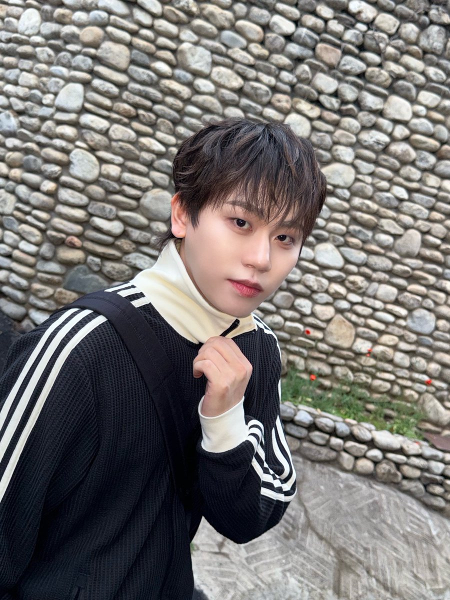 포리 tweet media