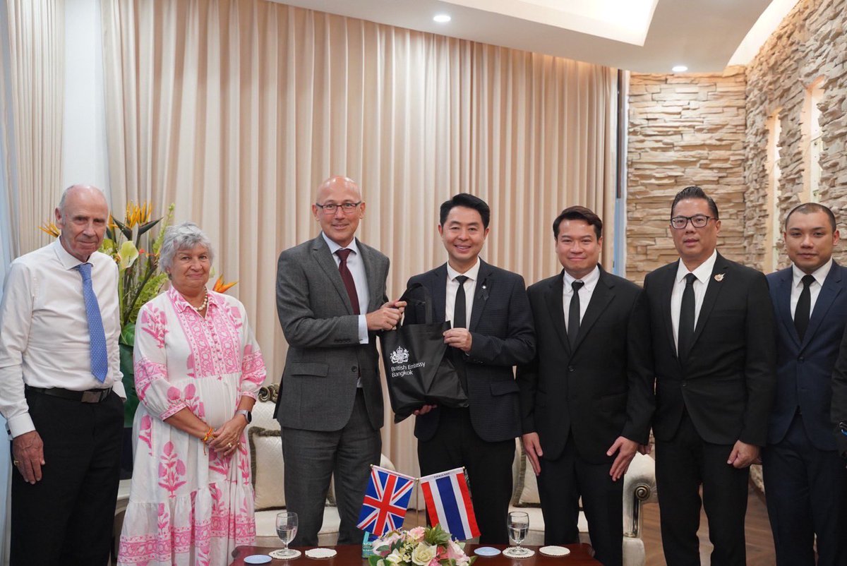 markgooding's tweet photo. The rest of my consular outreach in #Chonburi included meeting the Mayor of #Pattaya, a visit to Yoodee Care Home, and a reception for our local consular contacts. Thank you for the warm welcome and all the assistance our partners provide to British visitors and residents. https://t.co/UmI9FJ5EHc