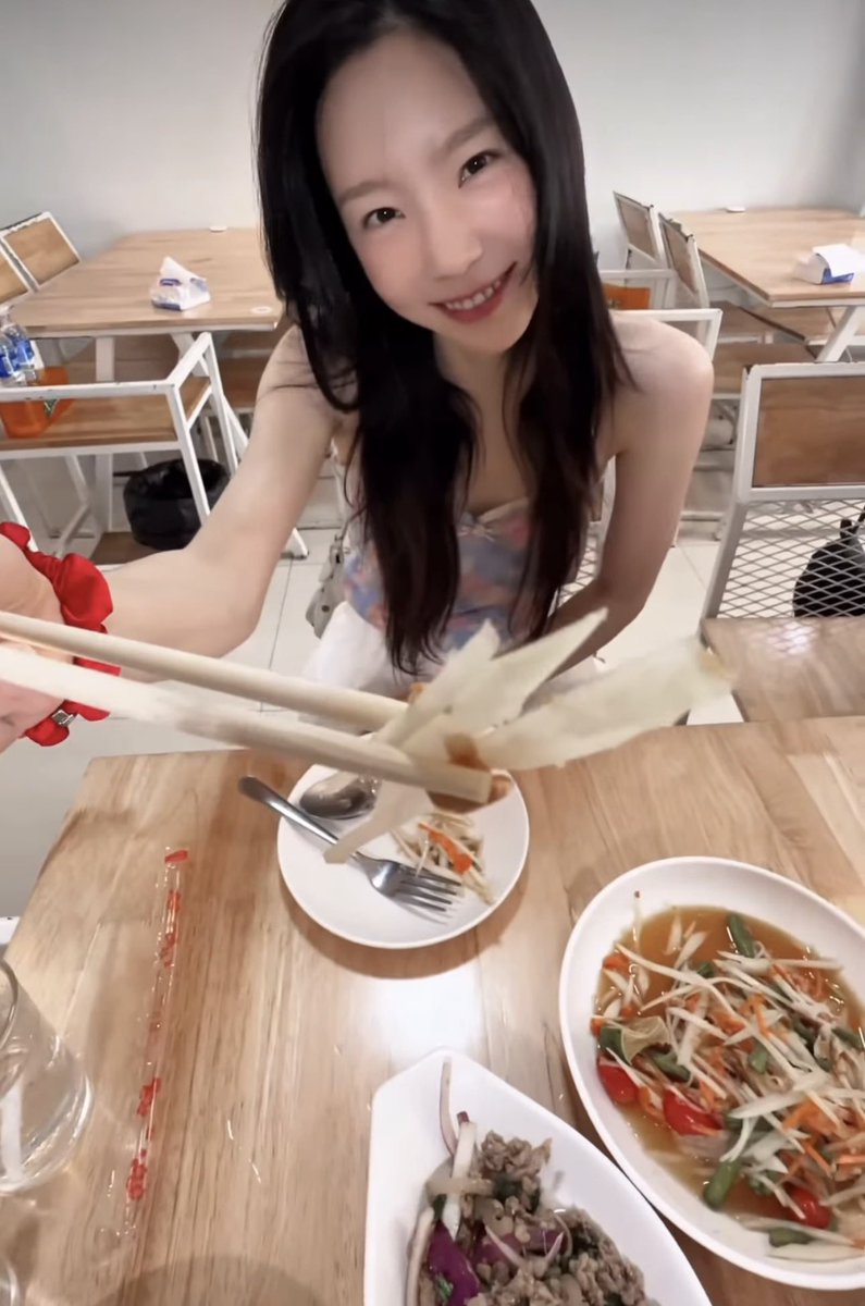 나연 tweet media