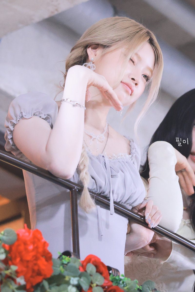 필이 tweet media