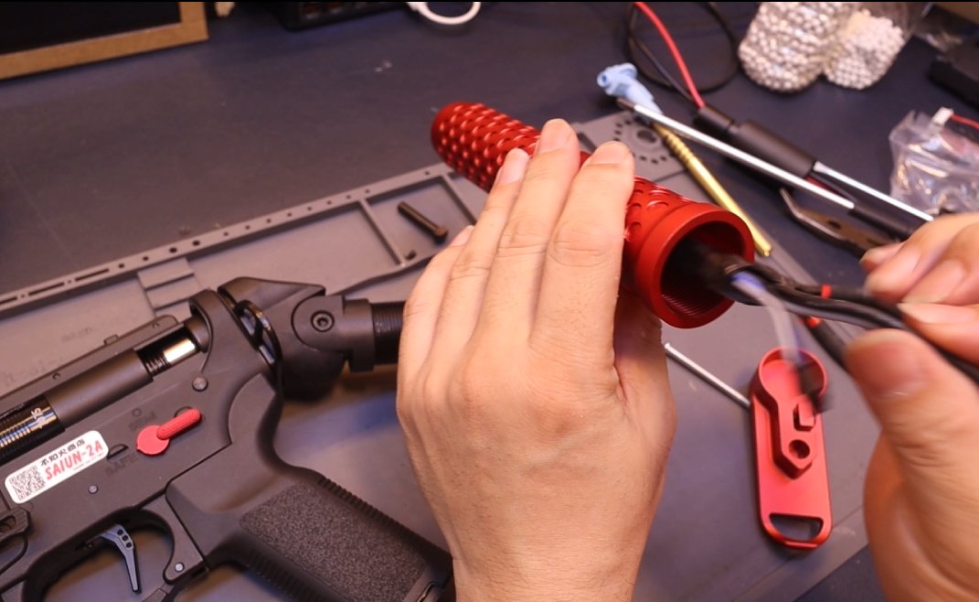 sentakuc's tweet photo. 【カスタム】新型の競技銃を半端カスタム!?⑦
https://t.co/NaCE7YMMtx
完成が近づいてきました♪
今回のストックに合うバッテリーを探っていきます!
#電動ガン #カスタム #電子トリガー #不知火商店 #SAIUN #安い #トリガーレスポンス #UAB #SpeedQB #ブラシレス #HTG #無限 https://t.co/dcNMPshdbm