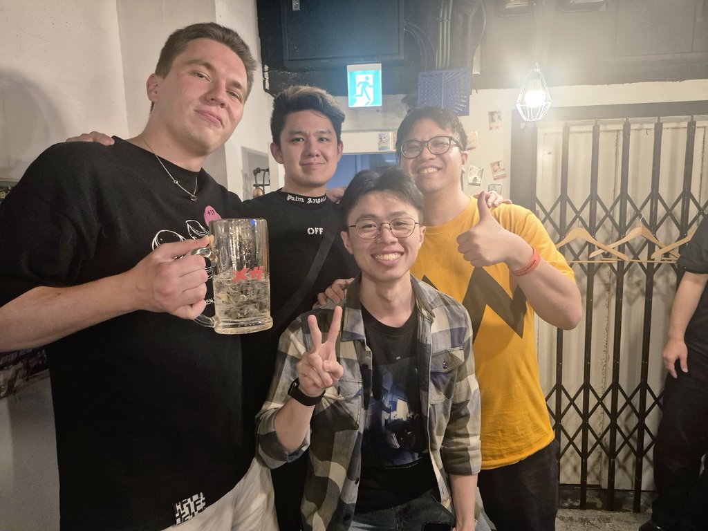 AresCFV's tweet photo. Joining WCC is one of the best decision in my life. I've dedicated a lot of times and effort to be at this level, to be part of the team, to compete among the best, and I am very proud to be part of it. They are like family to me and always help me grow as a person. (3/...) https://t.co/1FZTe6dLkr