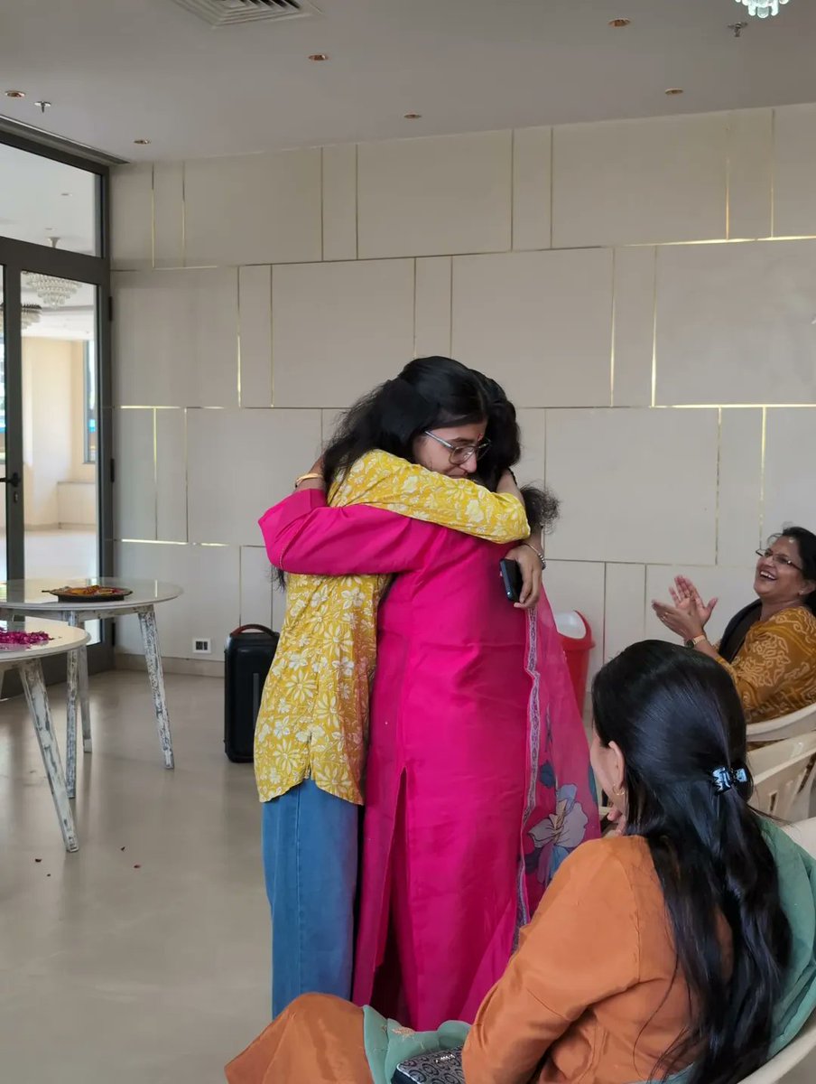 orgprazna's tweet photo. There were smiles, tears of joy, warm hugs, and countless memories that made this celebration truly unforgettable. 🌸✨
To every mother, thank you for your endless love, strength, and sacrifices. Happy Mother’s Day https://t.co/X0BV2F97PX