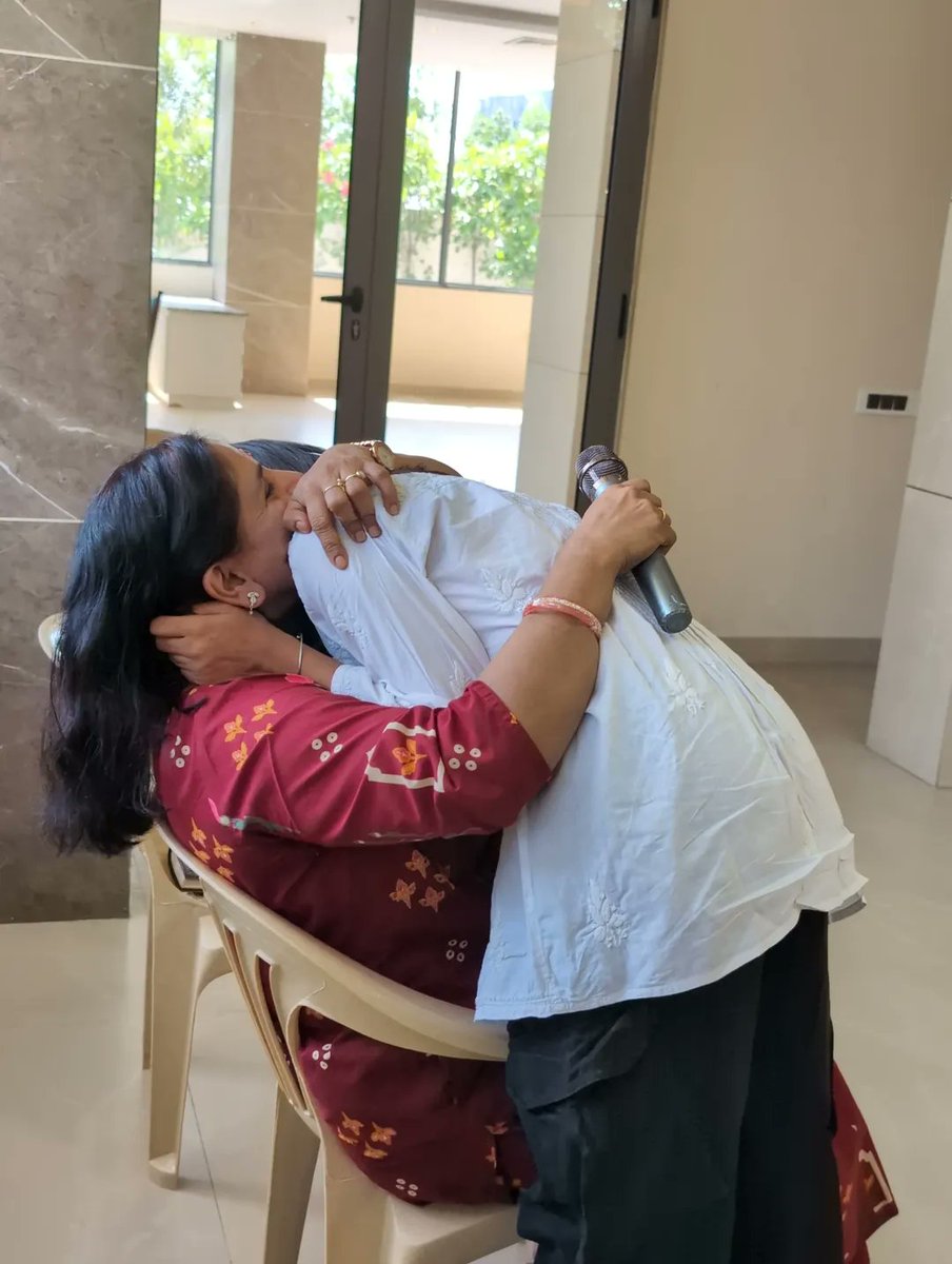 orgprazna's tweet photo. There were smiles, tears of joy, warm hugs, and countless memories that made this celebration truly unforgettable. 🌸✨
To every mother, thank you for your endless love, strength, and sacrifices. Happy Mother’s Day https://t.co/X0BV2F97PX