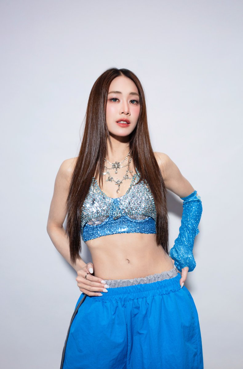 4EVE_Official tweet media