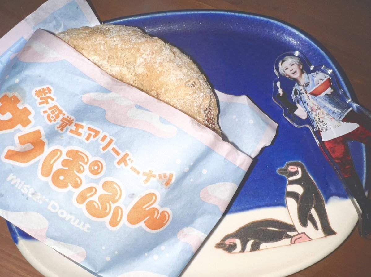 じゅな🐧月を眺める tweet media