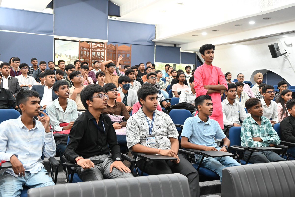 Gujarat Science City tweet media