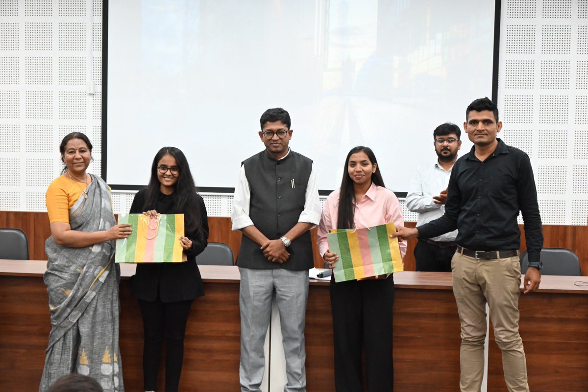 Gujarat Science City tweet media