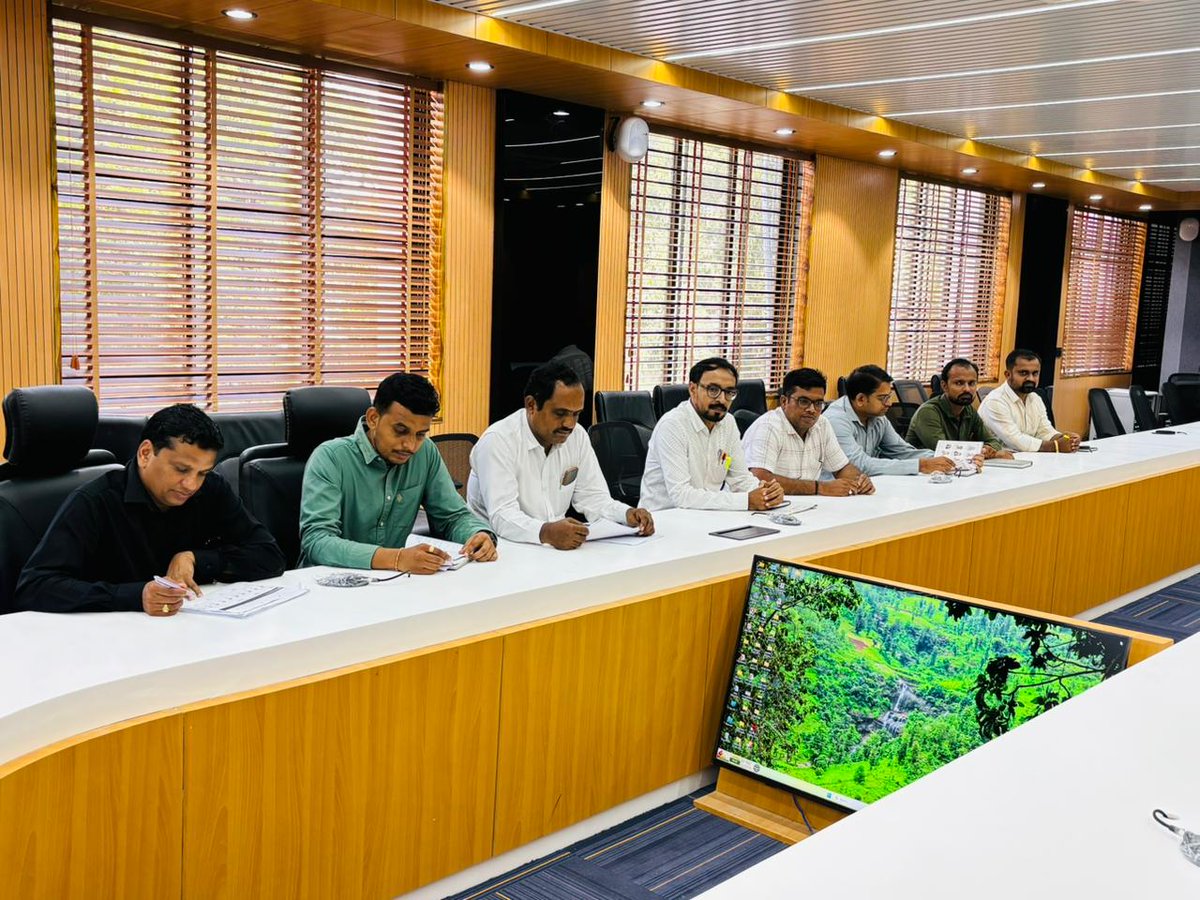 Collector Valsad tweet media