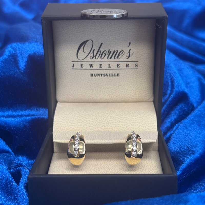 WellStoneBH's tweet photo. Support this year’s Beacon of Hope through our online auction ✨

We’ve got some amazing packages, including this classic pair of gold huggie hoop earrings from Osborne’s Jewelers.

Simple, polished, and perfect for everyday wear.

Bid Here! https://t.co/Y1ohgf96Bi https://t.co/KTOkTMD7Fn