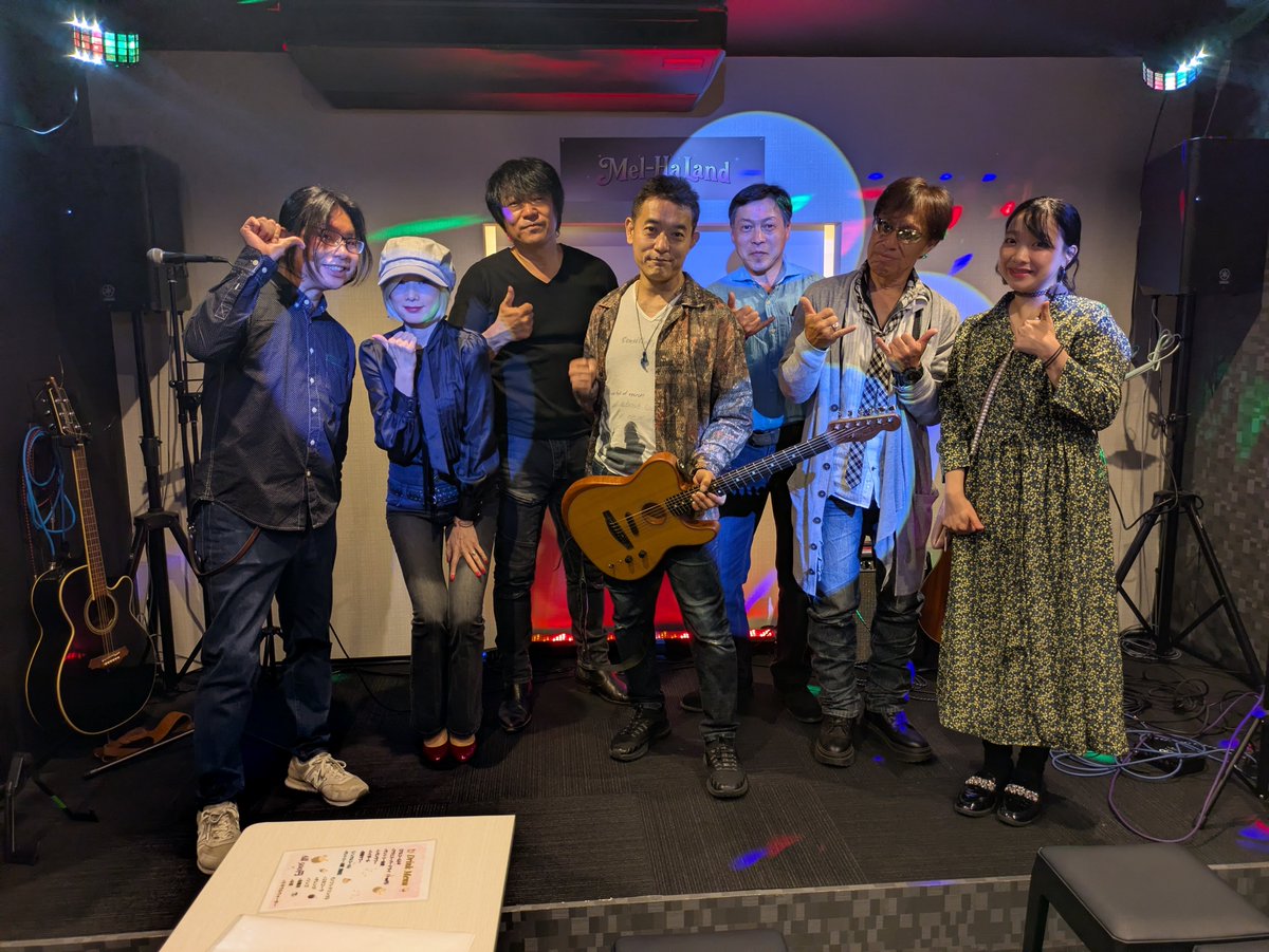 ishirock1968's tweet photo. 昨日西川口で行われた
「Living Songs  Acoustic Live Vol.1-生きてる歌がここにある-」
おかげさまで大盛況でした^^
ご出演頂いたYAMATOさん、望月よしえちゃん（&amp;タジさん）、incinerator(仮) さん 、Kalmia Redさん
そしてお忙しい中ご来場いただいたお客様とメルハーランドさんに心より感謝^^ https://t.co/v90LpGMftY
