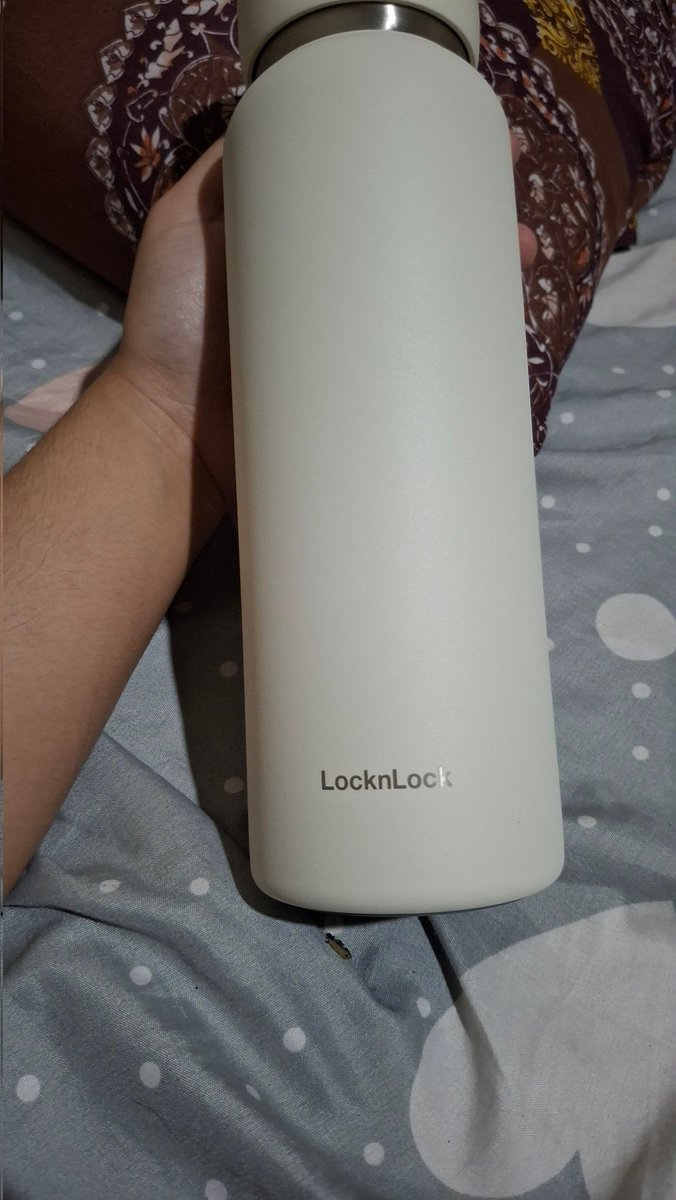 bbangbaang's tweet photo. first time punya tumbler, beli karena butuh https://t.co/fKU7brZSF9
