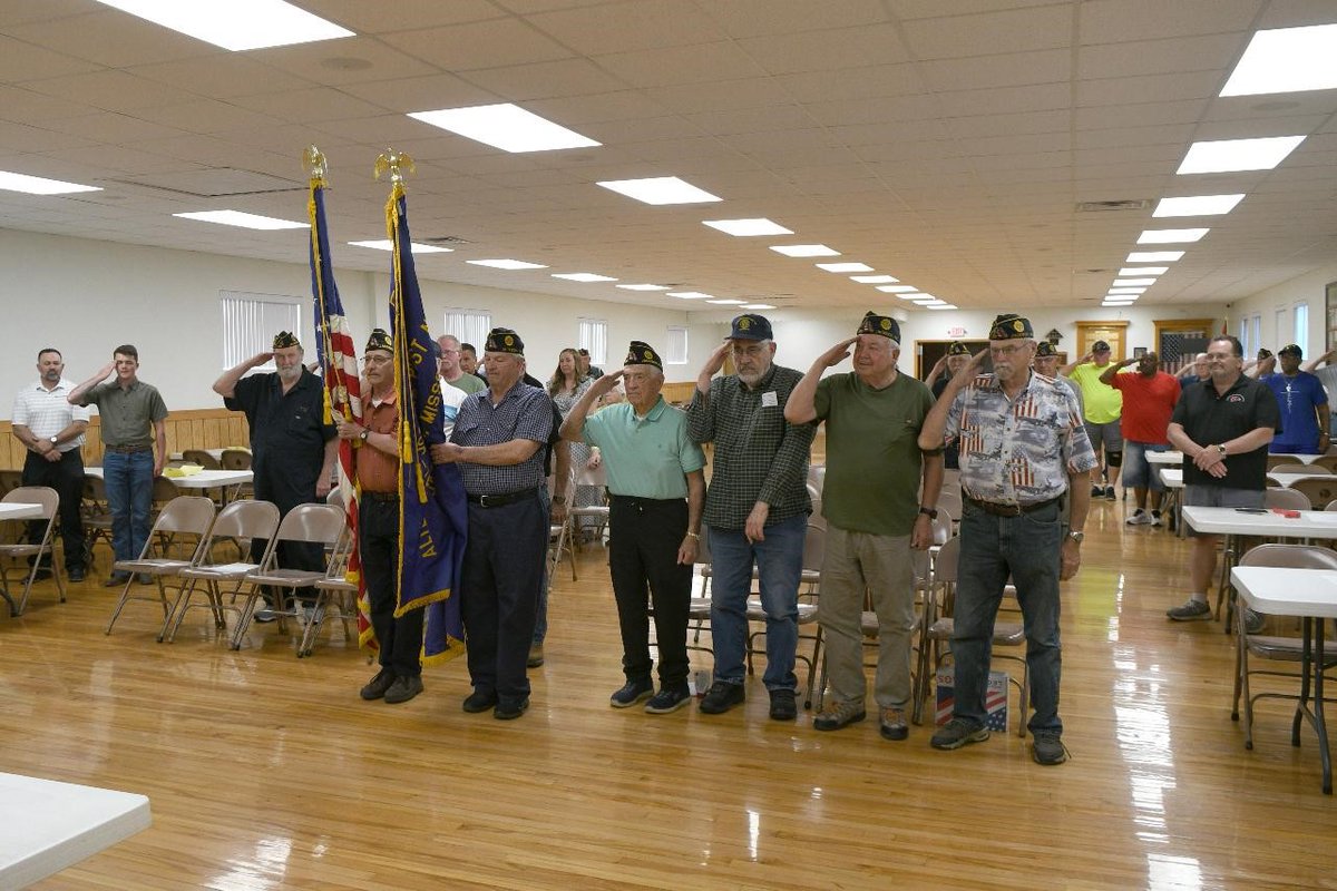 Trees for Troops tweet media
