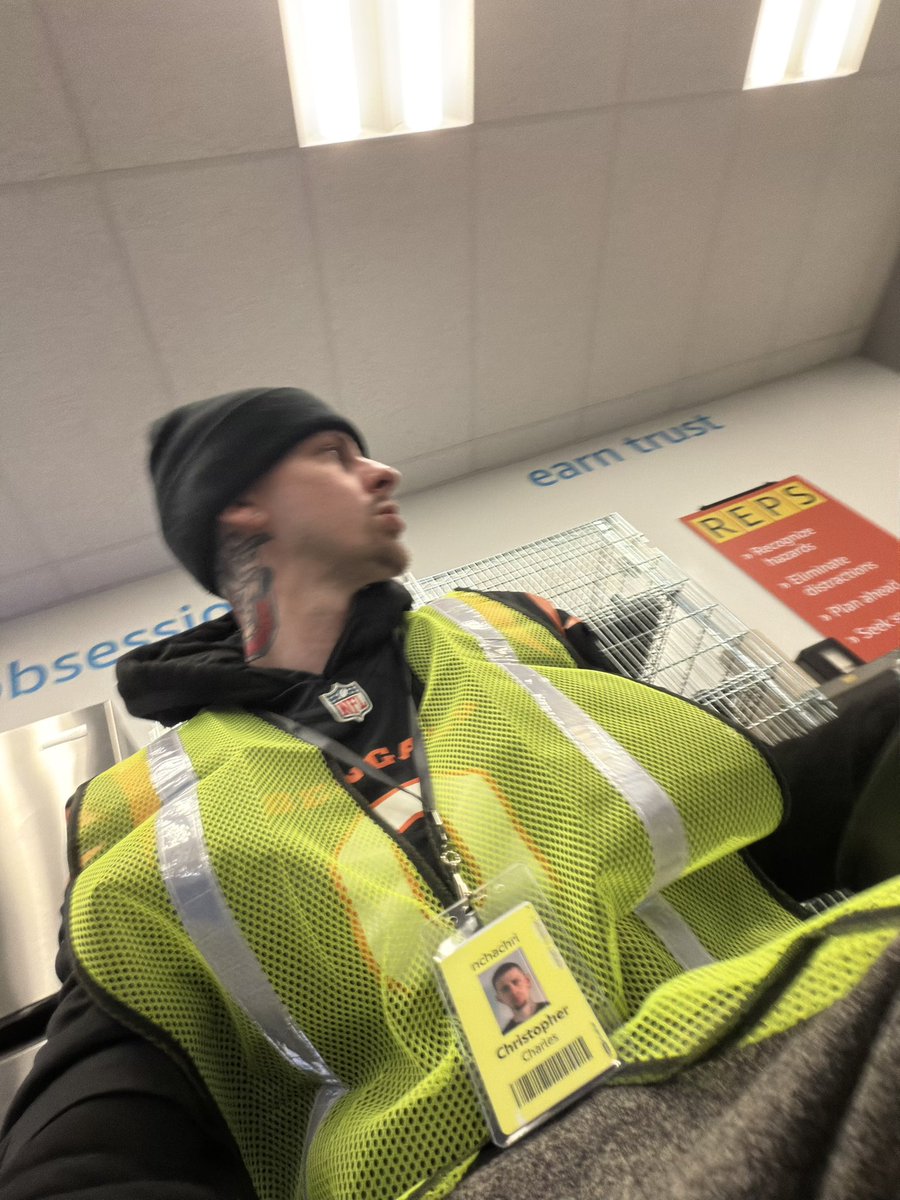 cjviibes tweet media