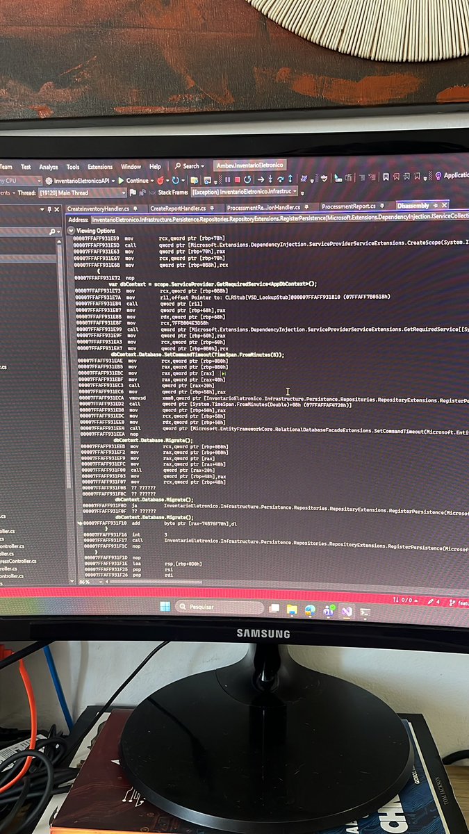 RealDickmann's tweet photo. Parabéns para as pessoas muito mais inteligentes que criaram o conceito da computação, do assembly, do binário, do uso do silício

O humano é foda pra caralho https://t.co/jH2k87k0cp