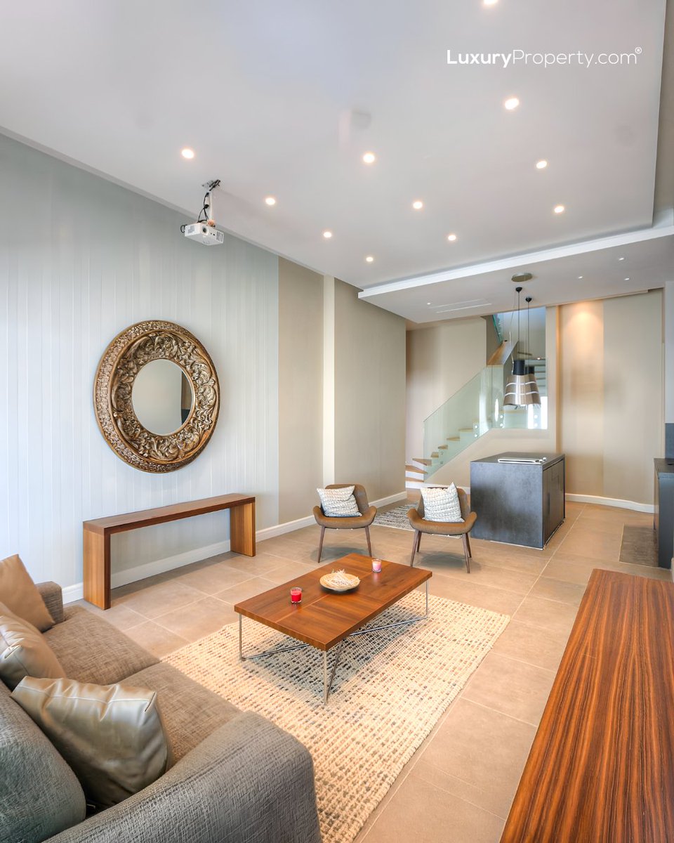 LuxuryProperty.com®️ tweet media