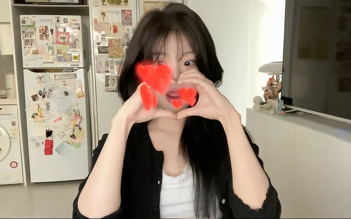 잎 tweet media