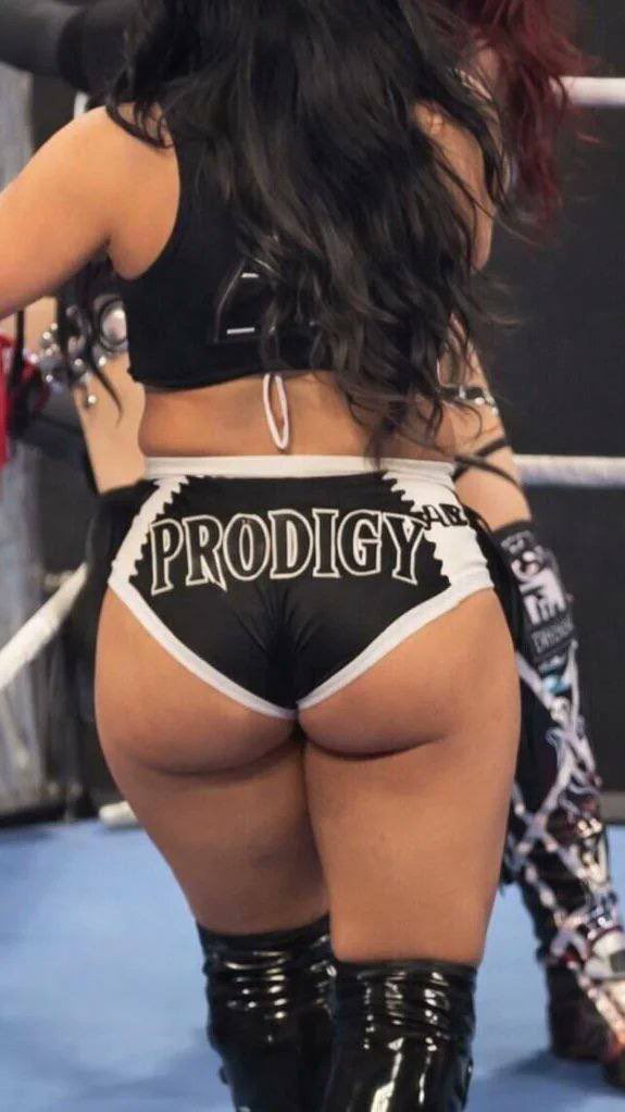 leakygoonstickk's tweet photo. roxanne, liv, steph, and chelsea the best wwe goon meat 🤤🤤 https://t.co/FEFeUGVChJ