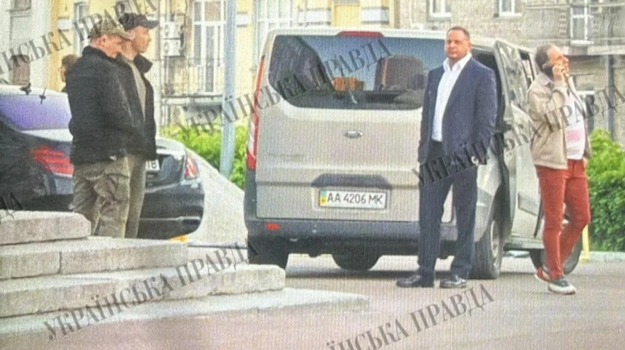 Iuliia Mendel tweet media