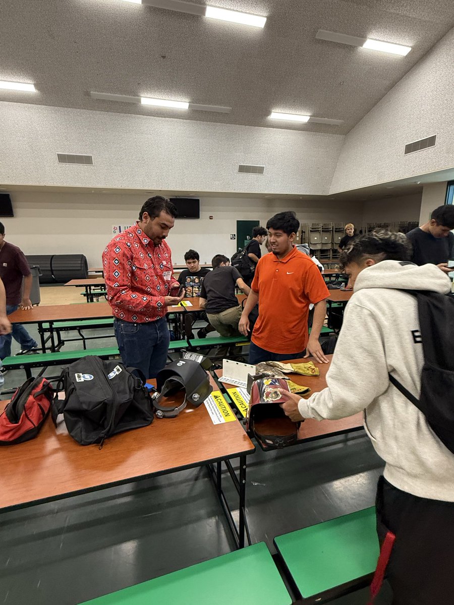 SUMMIT COLLEGIATE HIGH SCHOOL tweet media