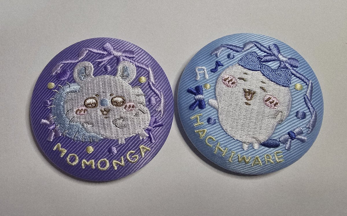 runatoasobo's tweet photo. ちいかわ　刺繍缶バッジ　被ったので交換譲渡してくれる方よろしくお願いします。
譲:モモンガ（全身）、ハチワレ（全身）
求:ハチワレリボン、うさぎリボン
or定価+送料 https://t.co/vmRtgNbOmP