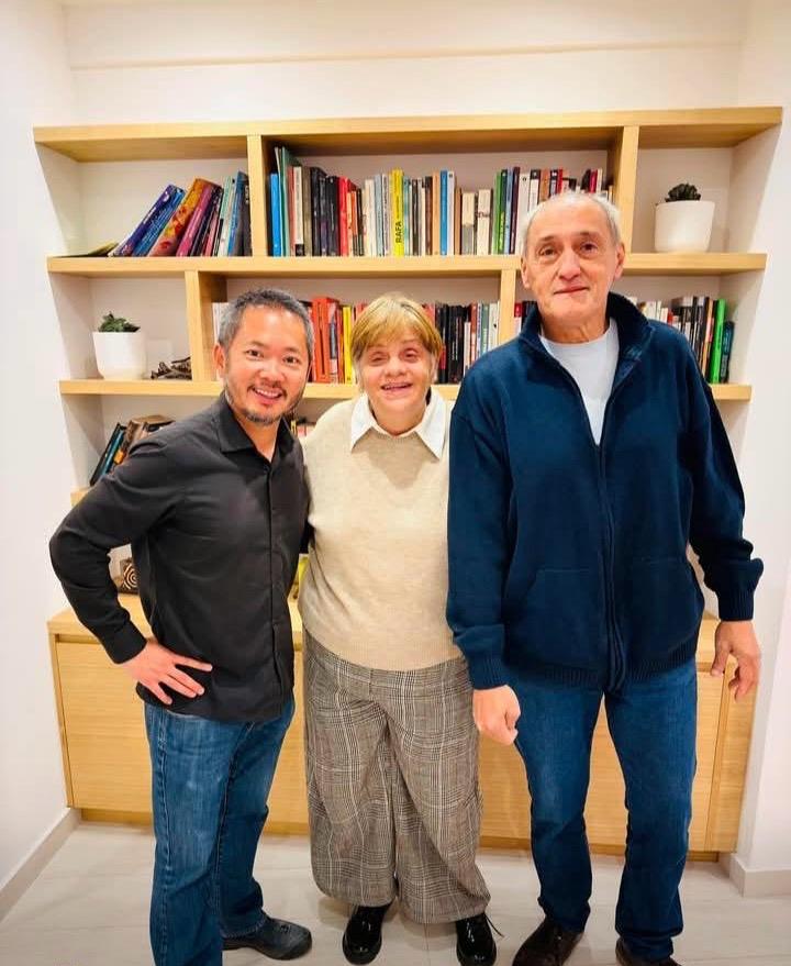 ACIFaDArg's tweet photo. Gran encuentro en Buenos Aires con Vy Nguyen y Luciano Cadoni. 🌍🤝

Su compromiso internacional es vital para que la ayuda alimentaria llegue a las familias a través de #discipulosdecristoargentina
💜✊

#Solidaridad #JusticiaSocial #Iglesiacatólica #Iglesias https://t.co/0994NdX5r0
