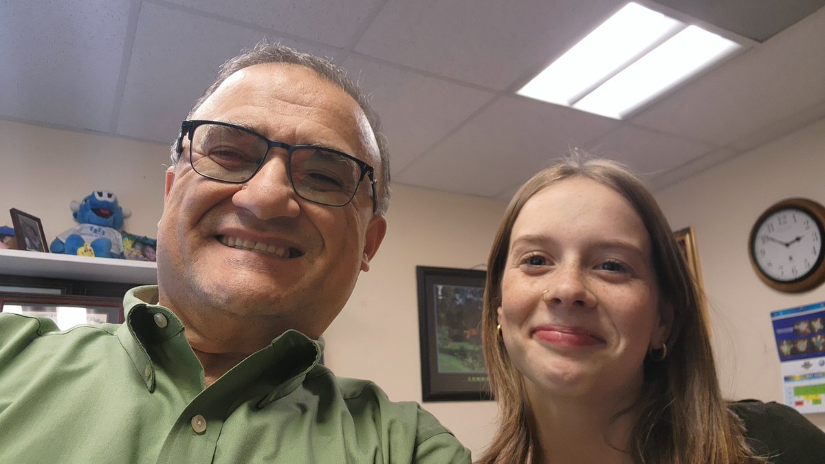 lktweeter's tweet photo. Piper took it upon herself to write encouraging notes on the board, so that everyone could read them during PSSAs. She was really thoughtful about what she wrote. Piper is always thoughtful and a good friend, and brings a positive attitude every day. Thanks Piper! https://t.co/BcUJvhPedt