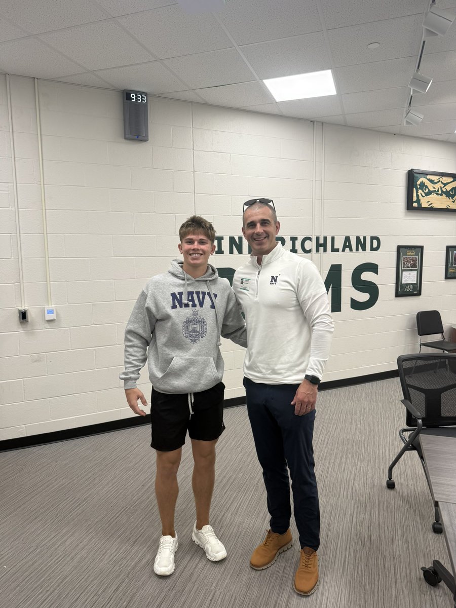 LandonB173's tweet photo. Thank you for stopping by @NavyCoachYo! I’ll be seeing you soon!! #GoNavy @_CoachNew @CoachRickyBrown @NavyFB 

@Coach_LeDonne @PR_RamsFootball https://t.co/W8BIIHKFLE