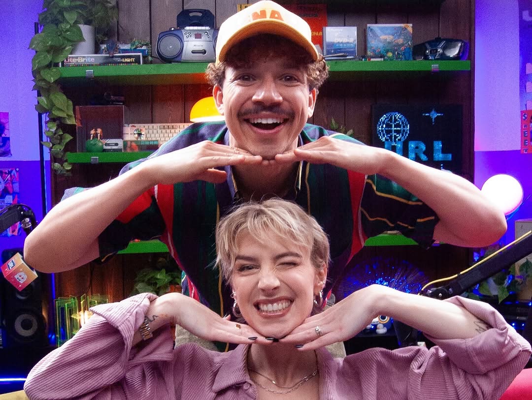 smosh ❯❯ base tweet media