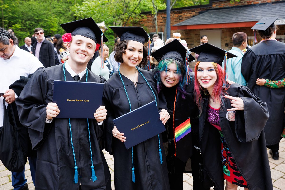 CleInstituteArt's tweet photo. Introducing our newest alumni!! 🎓✨
Congratulations to the Class of 2026! We can’t wait to see where your journey takes you. 🧡

📸 Rustin McCann
#CIAGrad2026 #CIAAlumniCreate #CIAcreates #ThisIsCLE https://t.co/MJtSI7wiM7