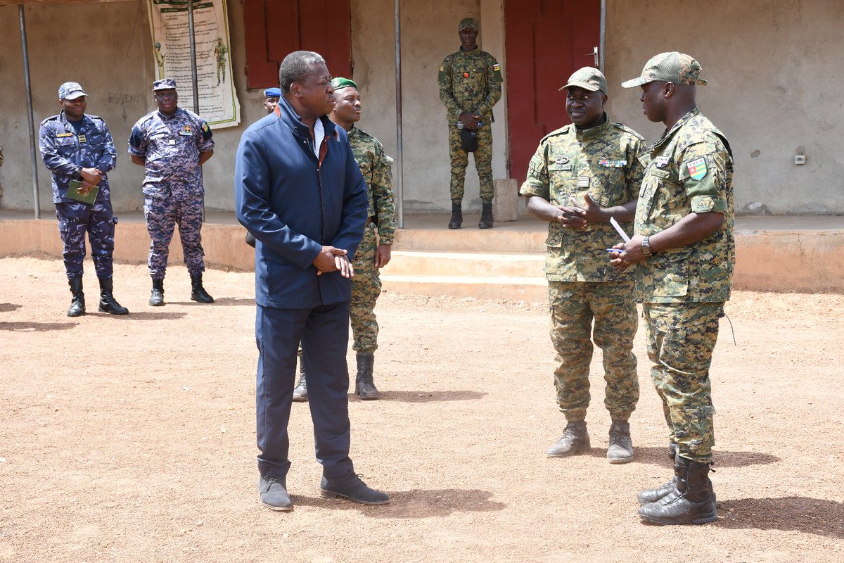 DefenseTg's tweet photo. Le Président du Conseil, SEM @FEGnassingbe, Chef Suprême des Armées, au front avec les Forces de l'opération Koundjoare, le 07 mai. Objectif de cette visite, s’enquérir du déroulement des opérations, donner de nouvelles orientations et réitérer son soutien https://t.co/hJNA3NYTso https://t.co/KKioXTNYDI