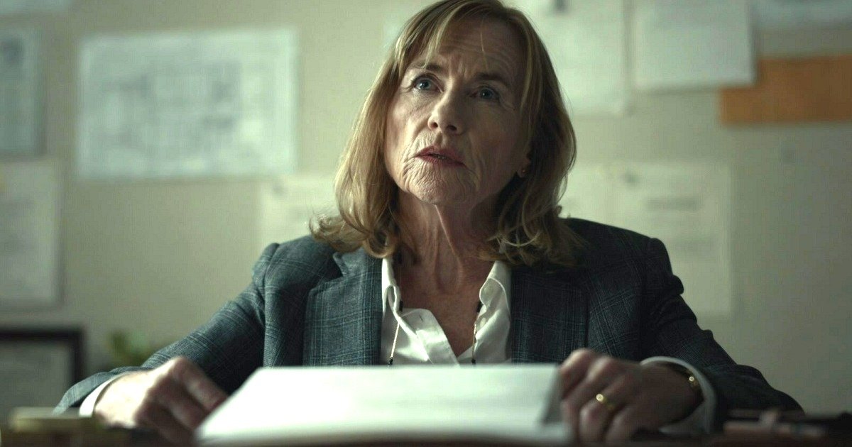 dailypop__'s tweet photo. Le casting du reboot de ‘X-FILES’ par Ryan Coogler (Sinners) :

- Amy Madigan, Steve Buscemi, Ben Foster, Devery Jacobs, Lochlyn Munro, Tantoo Cardinal, Joel D. Montgrand et Sofia Grace Clifton.
- Himesh Patel et Danielle Deadwyler tiendront les rôles principaux de la série. Ils incarneront des personnages entièrement nouveaux et non de nouvelles versions de Fox Mulder et Dana Scully.