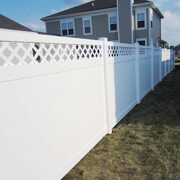 ParamntFenceIL's tweet photo. Enhance your home with a beautiful, durable residential fence from Paramount Fence. 

From privacy to curb appeal, we have styles to fit every need and budget. Let us help turn your backyard into your favorite space. Contact us today! 🏡✨ 

https://t.co/DiyS1nXcQY https://t.co/CRrmf0JADx