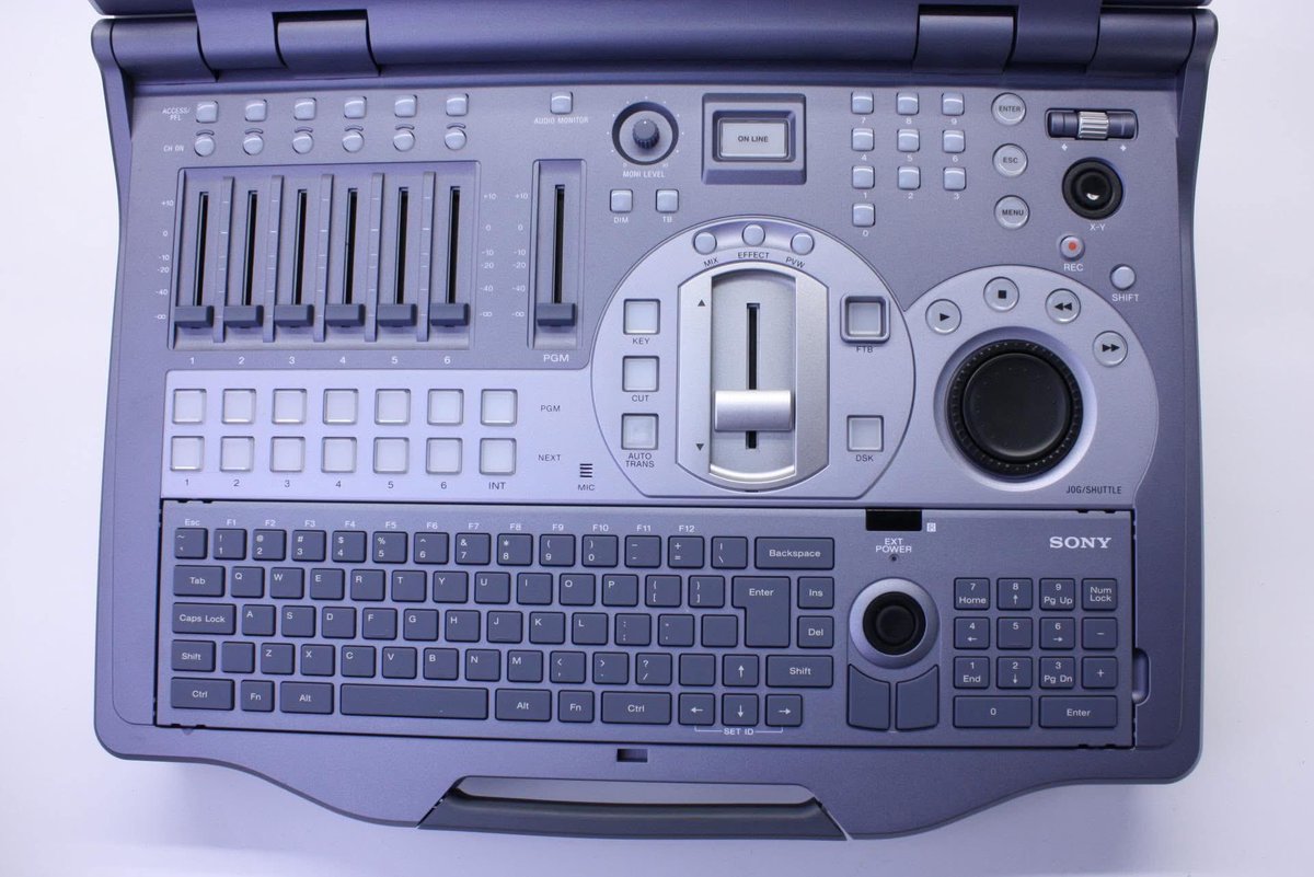 Computer ♥ Records tweet media
