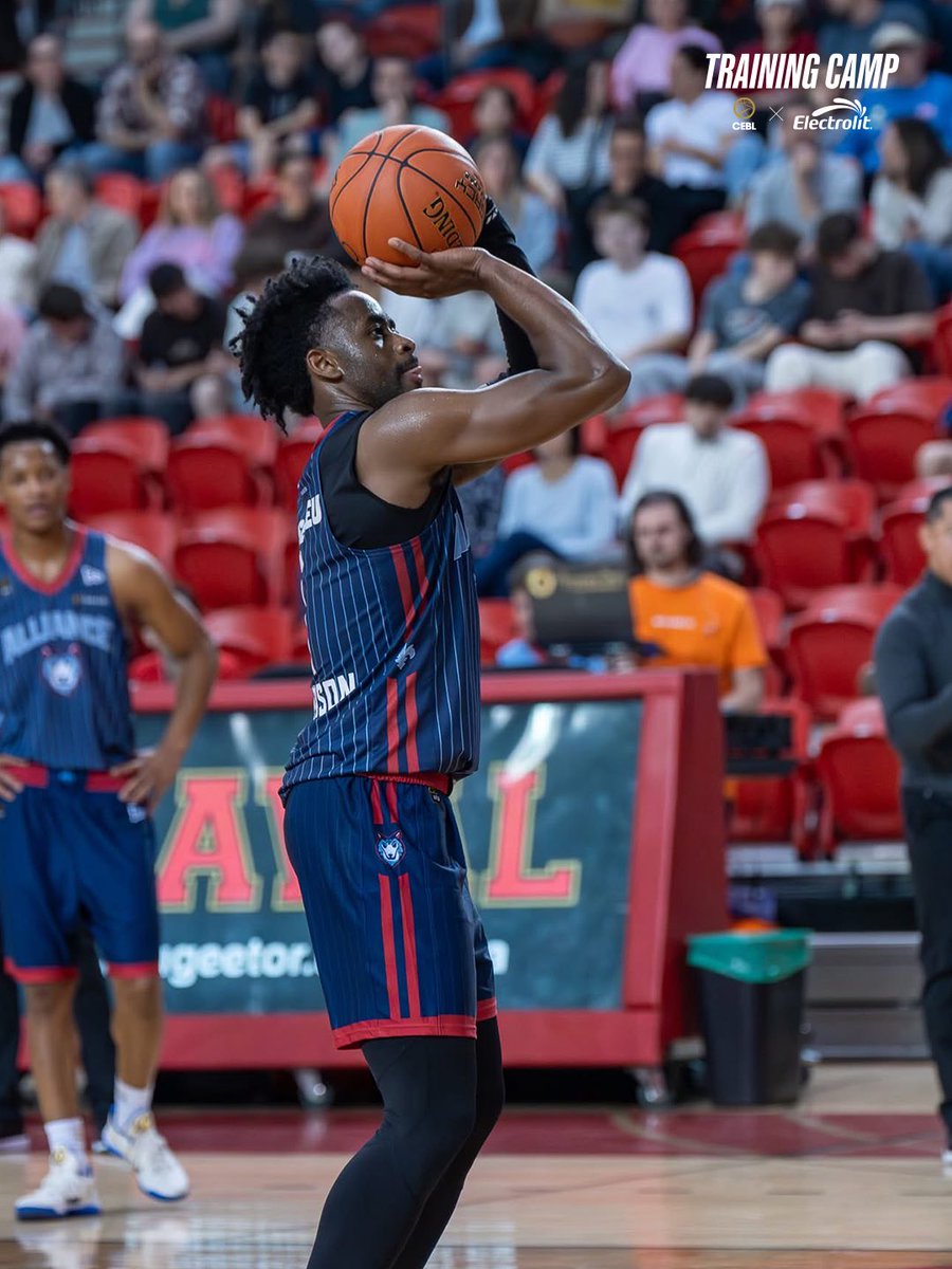 CEBLeague's tweet photo. Québec City showed OUT 🇨🇦🔥
The Montréal Alliance and Ottawa BlackJacks brought the energy to PEPS on Saturday night for a preseason showdown as part of #CEBLTrainingCamp powered by @electrolitca ⚡️
📷 ISQ Media https://t.co/xzBidCPUWB